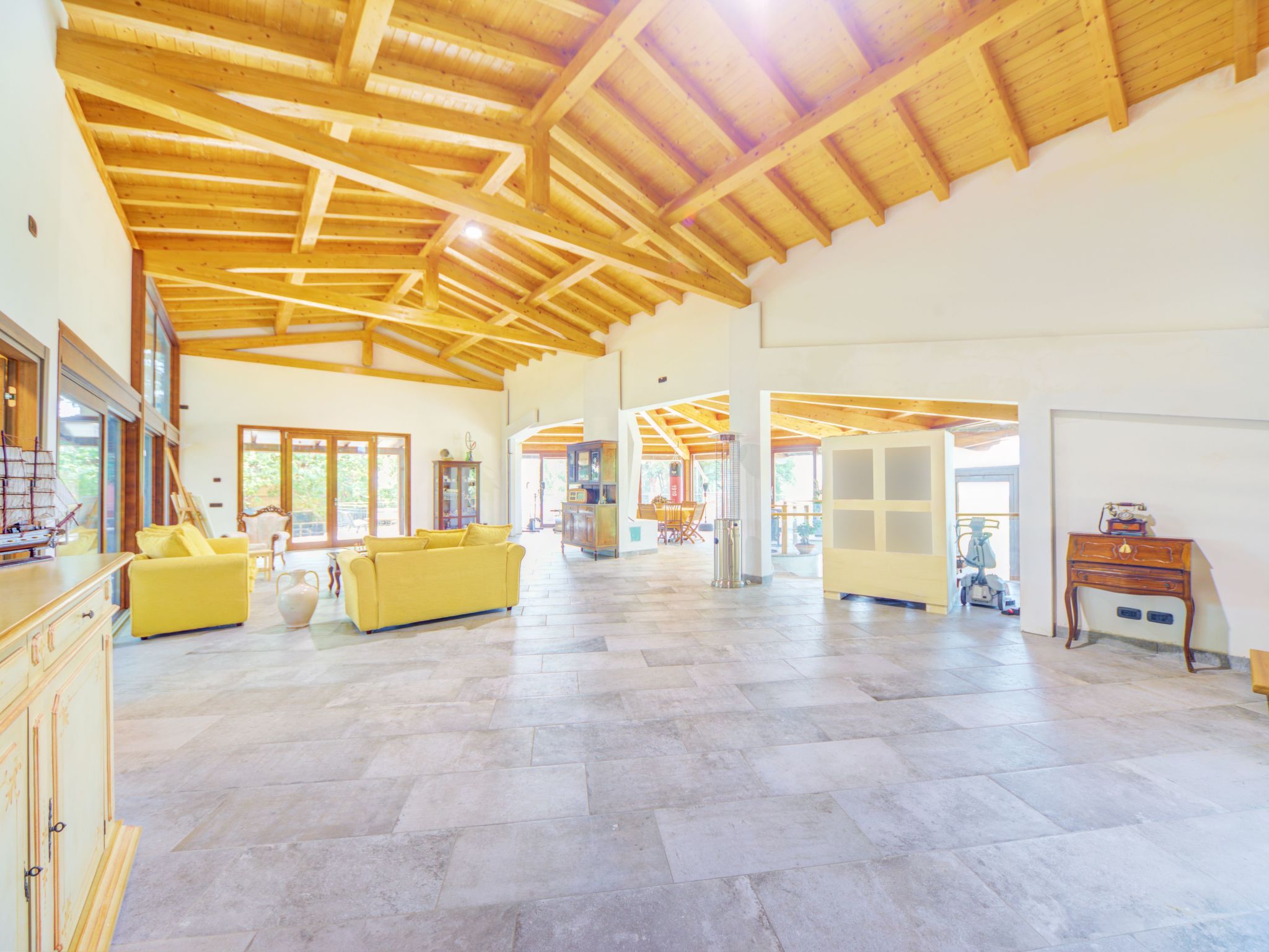 Ferienvilla mit privatem Pool-Binnen