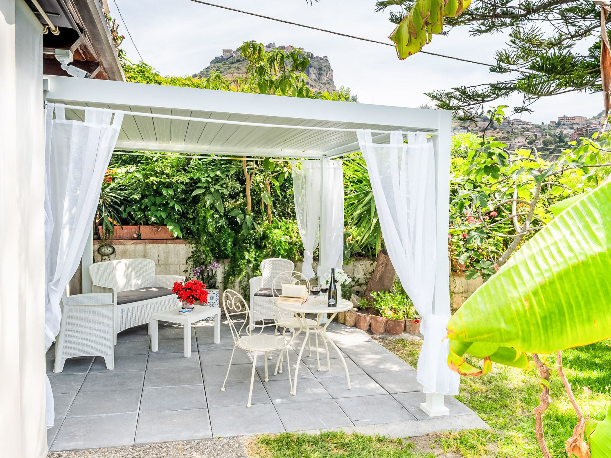 Feiertageora - Graziella's Garten - Atelier - Outside