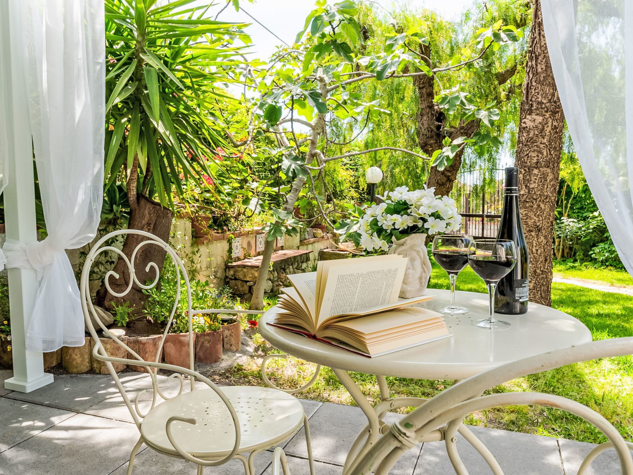 Feiertageora - Graziella's Garten - Atelier - Outside
