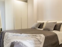 Les Suites Apartment 1: Vrijstaand appartement op 10 meter van zee in Riposto - thumbnail 1