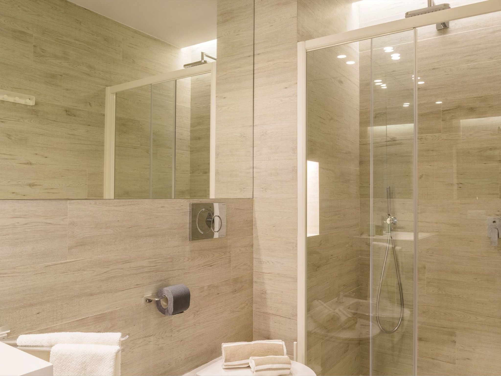 Les Suites Apartment 1-Inside