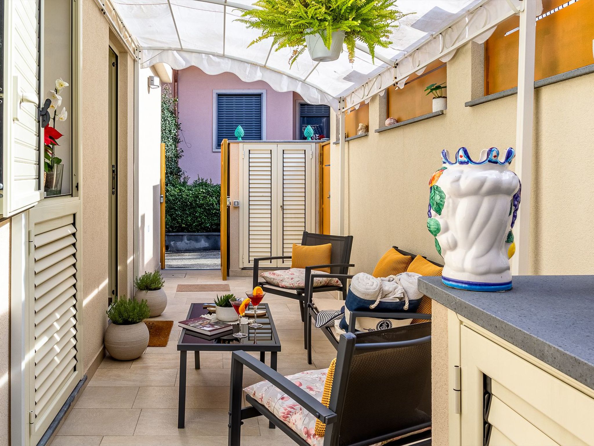 Das Haus der Provokation-Binnen