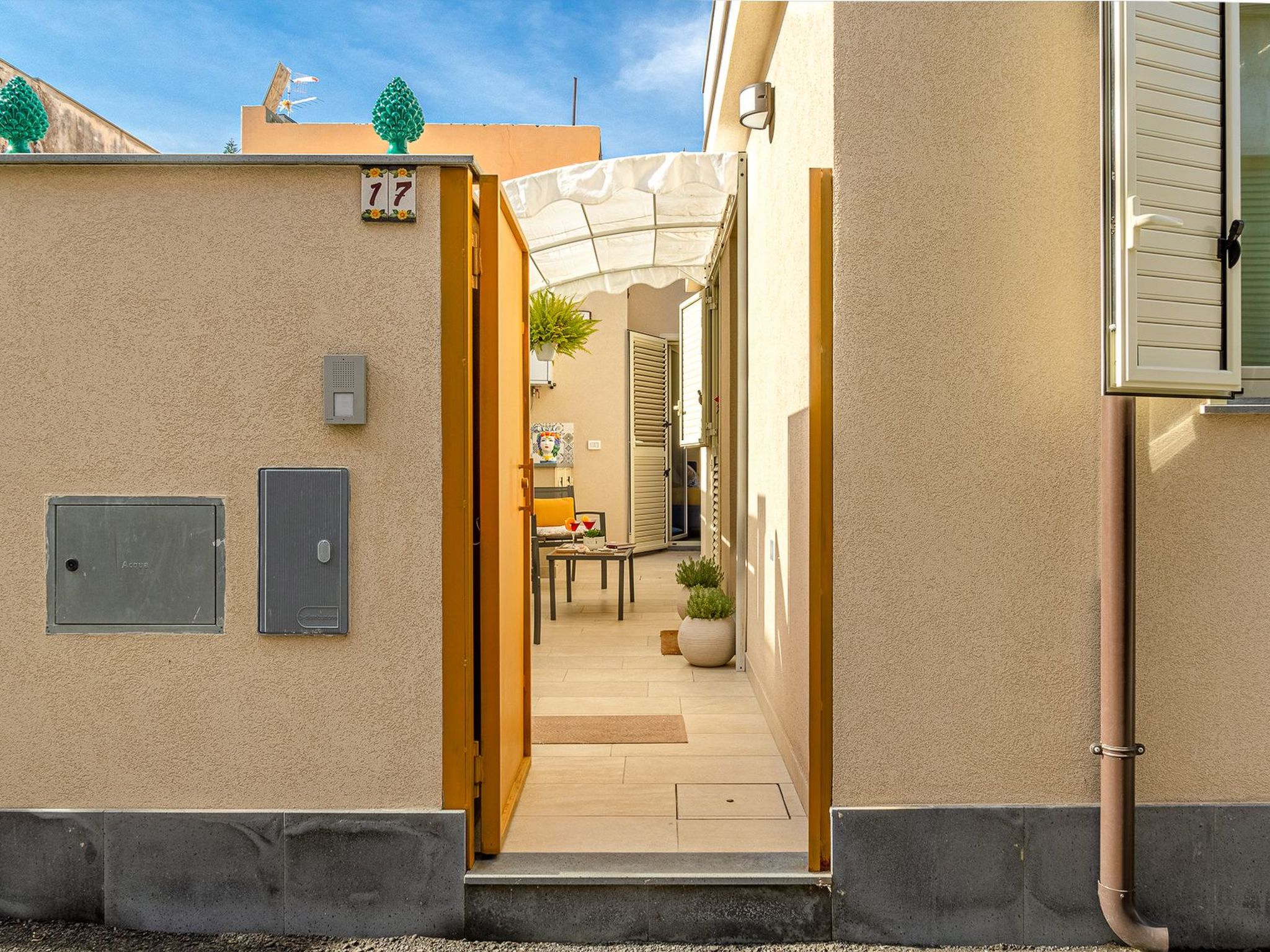 Das Haus der Provokation-Binnen