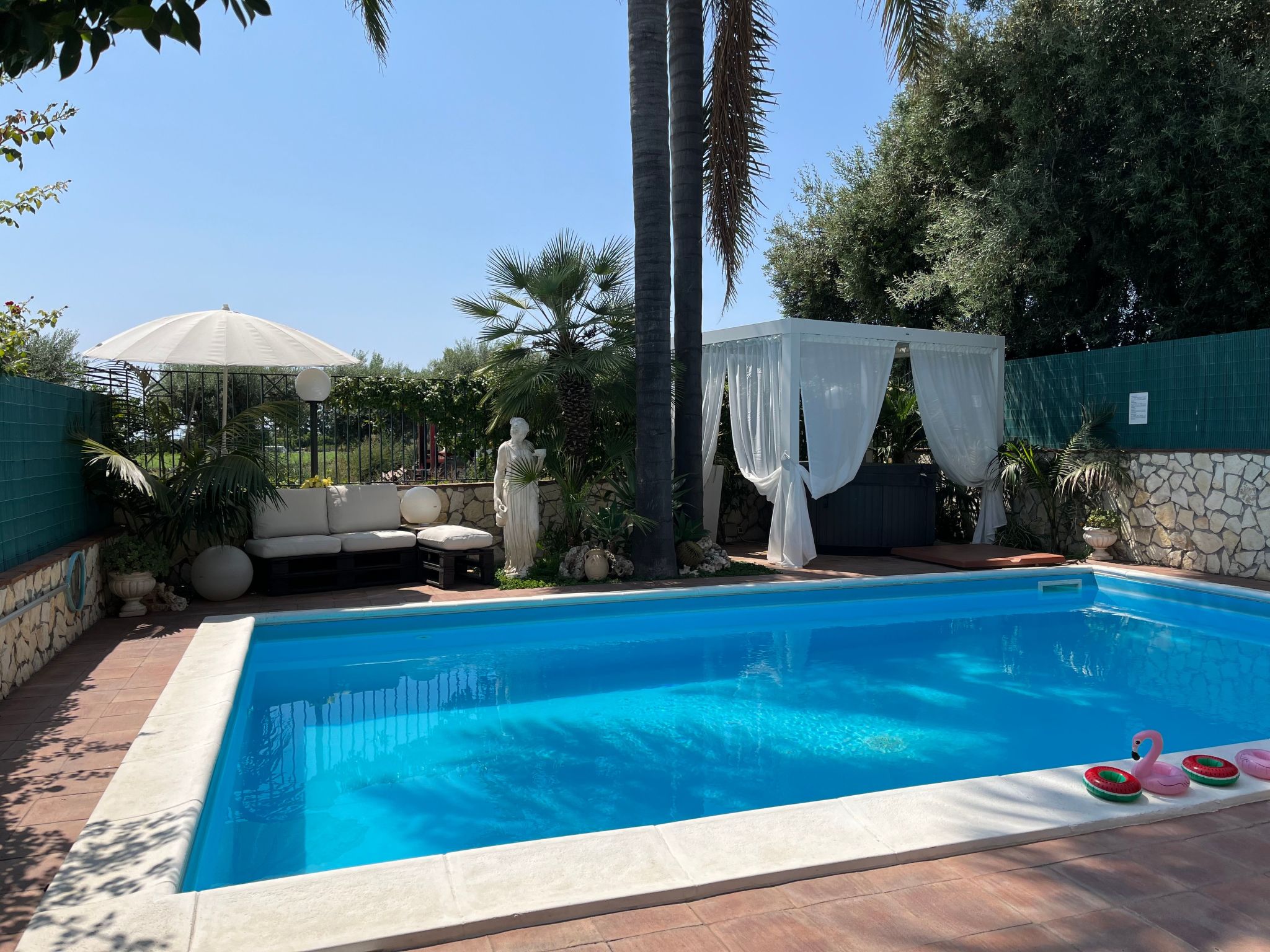 Euthalia zwischen Ätna und Taormina mit Pool und Jacuzzi - Buiten