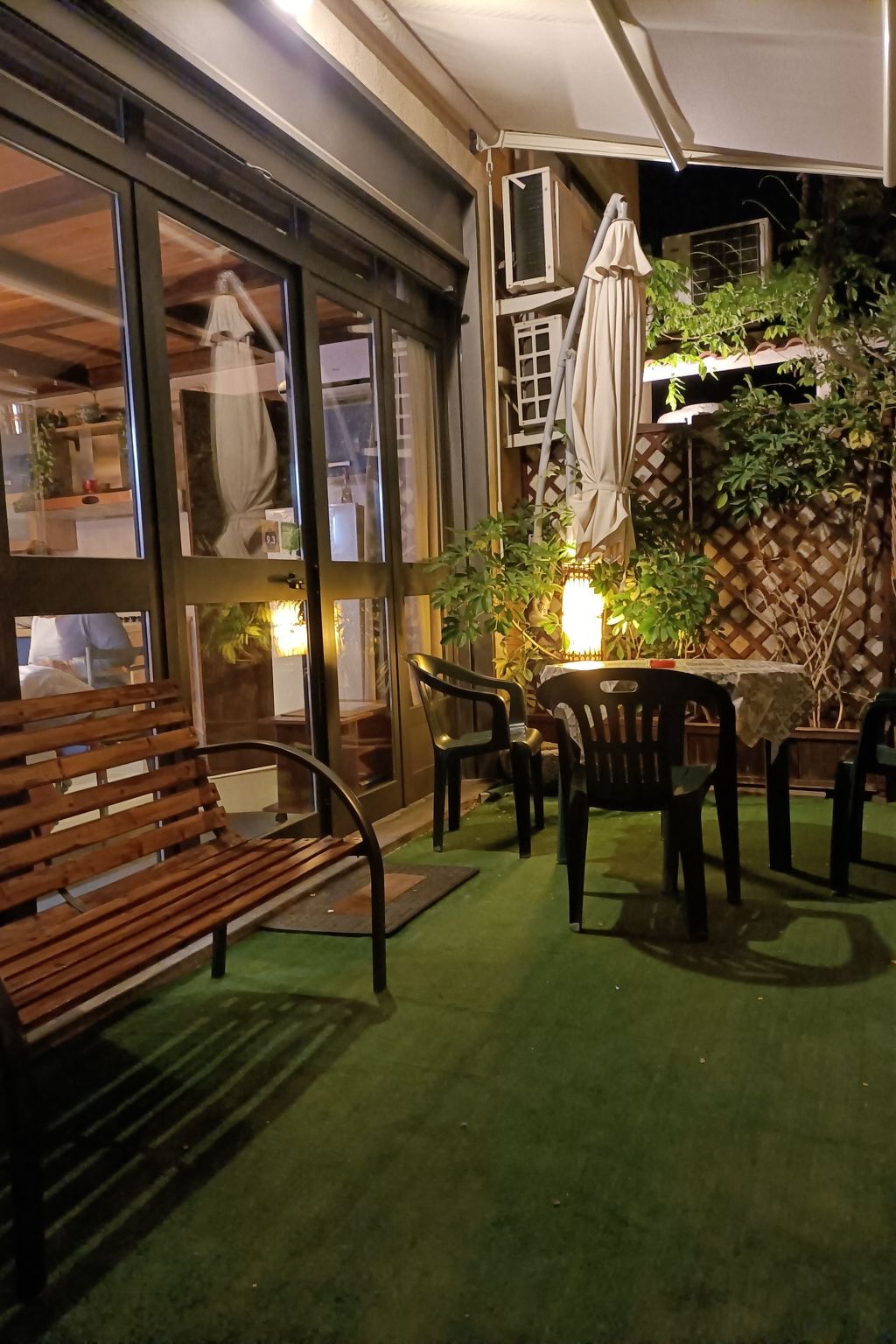 Für 8 Personen-Binnen