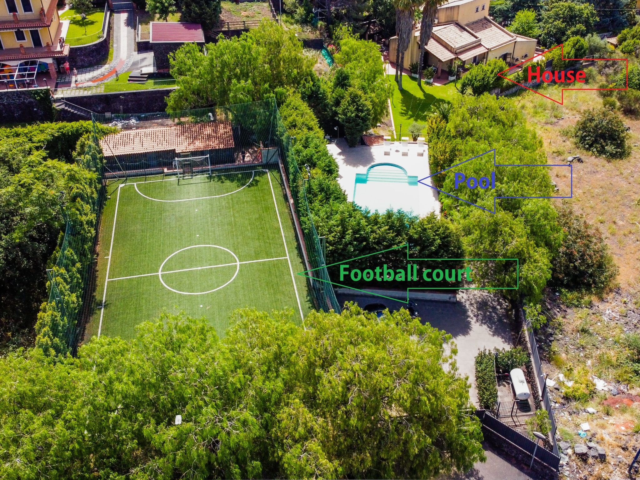 Für 11 Personen in Pedara, Sizilien (Ostküste von Sizilien)