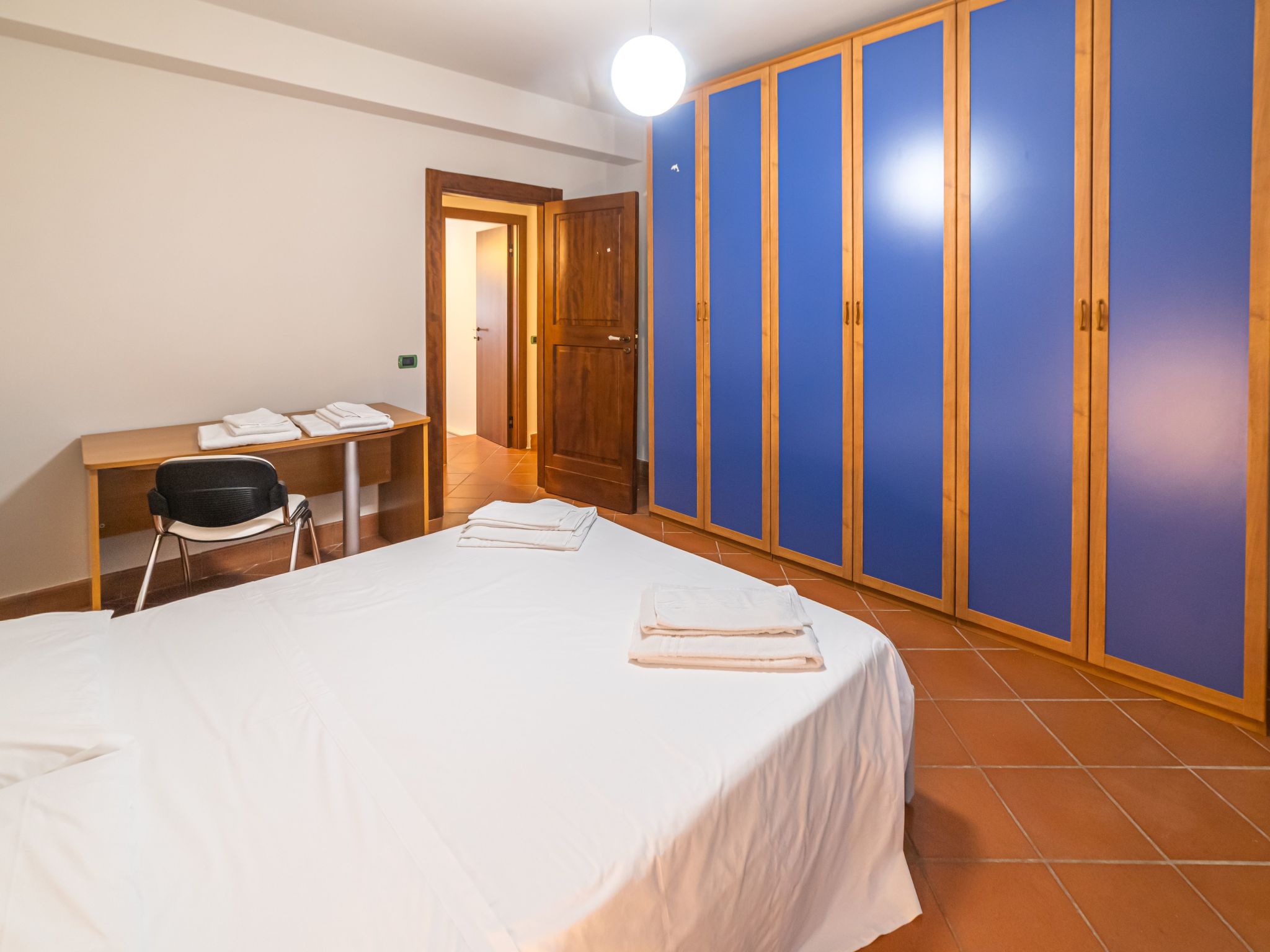 Für 11 Personen in Pedara, Sizilien (Ostküste von Sizilien)-Binnen