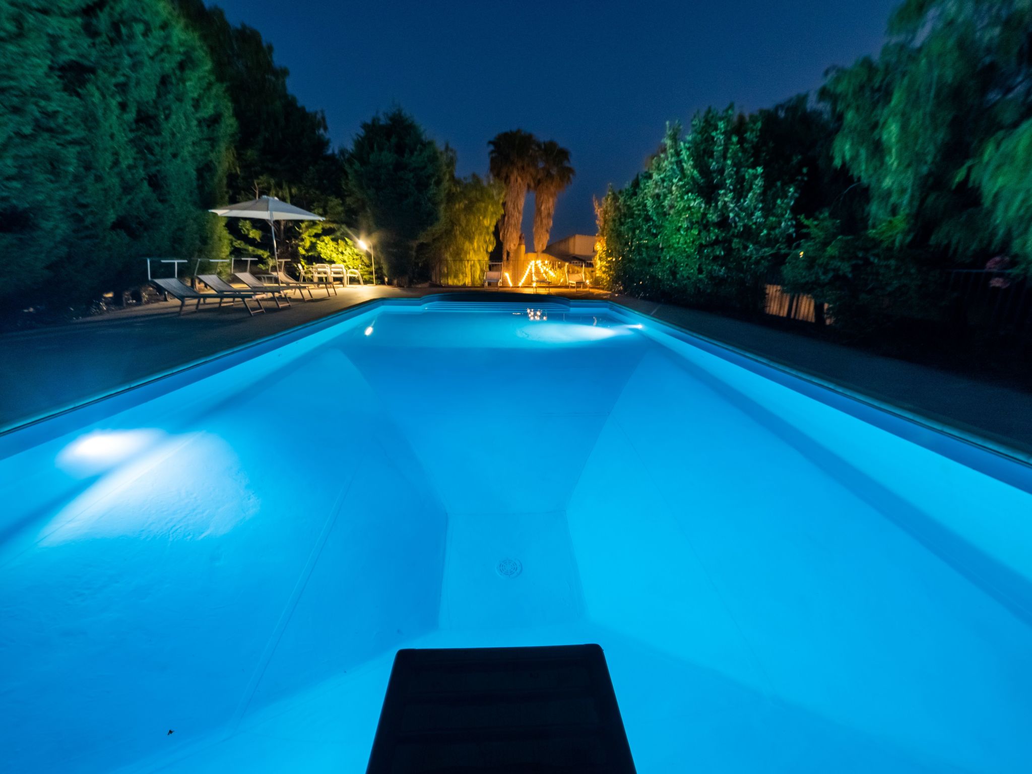 Für 11 Personen in Pedara, Sizilien (Ostküste von Sizilien)-Buiten