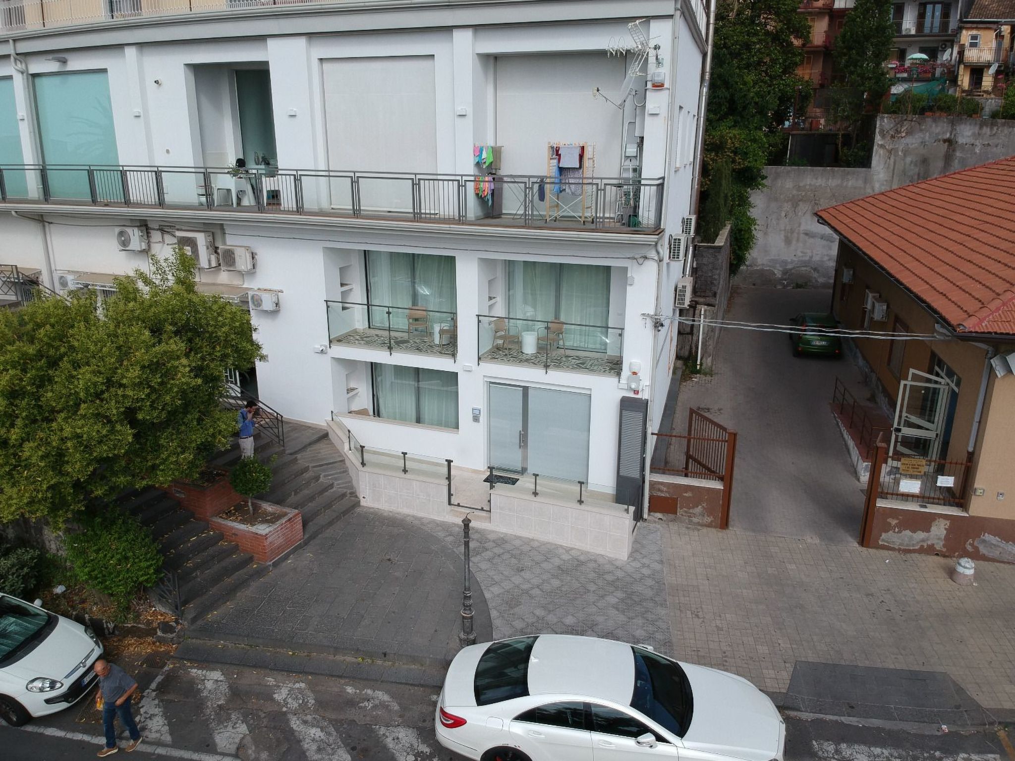 Lavino Zafferana-Inside