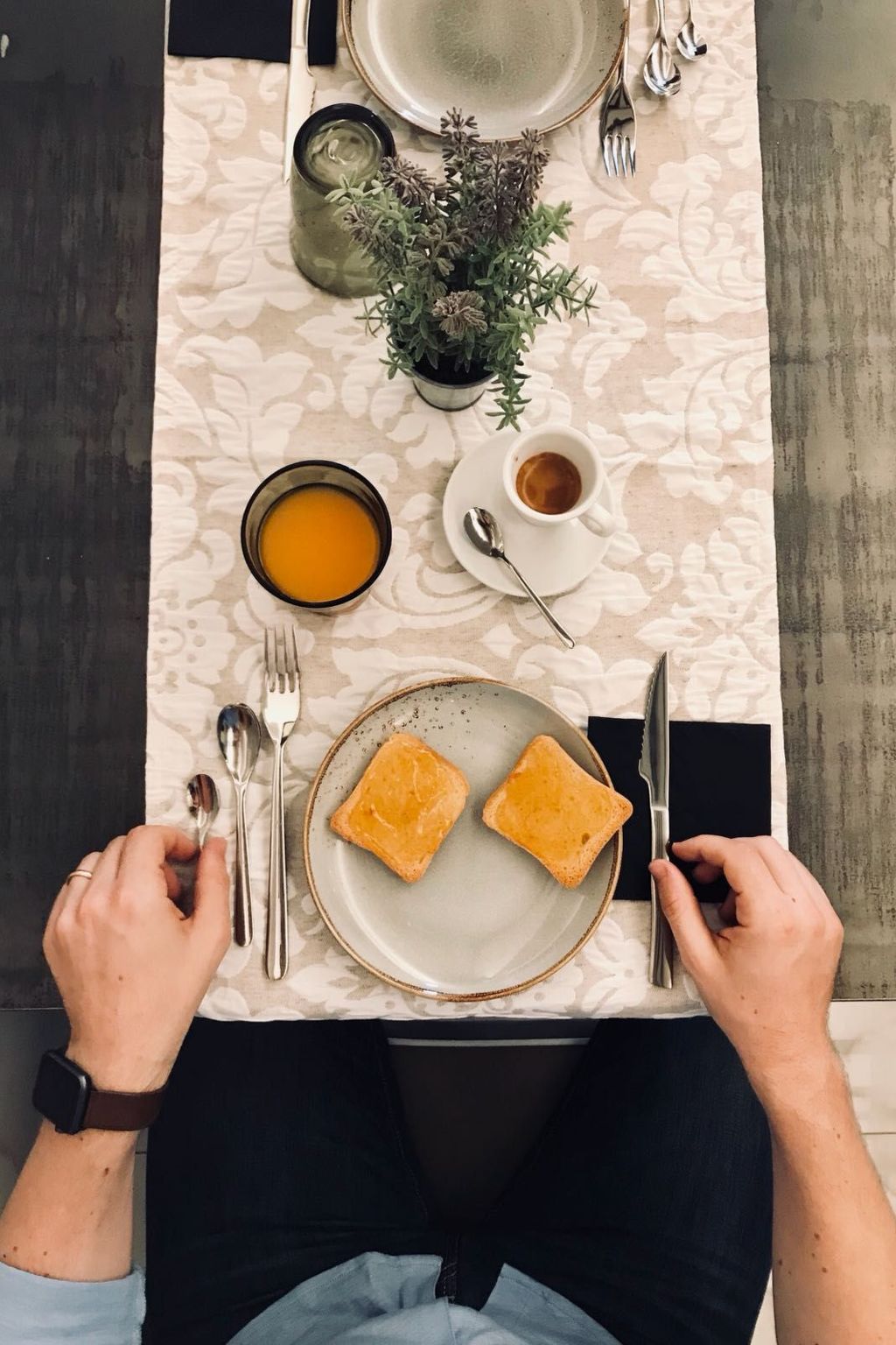 Lavino Zafferana-Inside