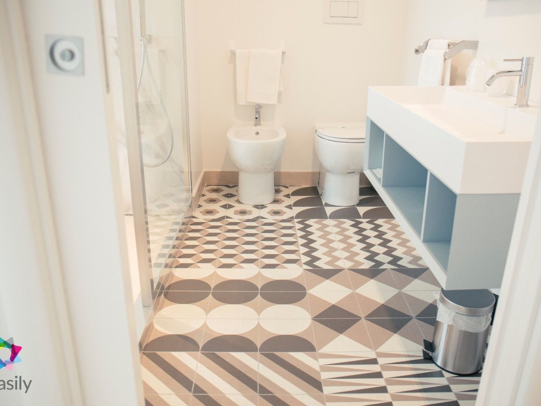 Lavino Zafferana-Inside