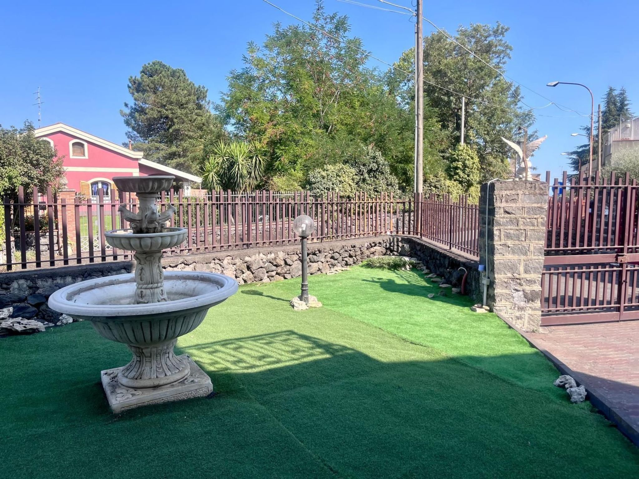 Zafferana's Pool Rückzugsort-Binnen