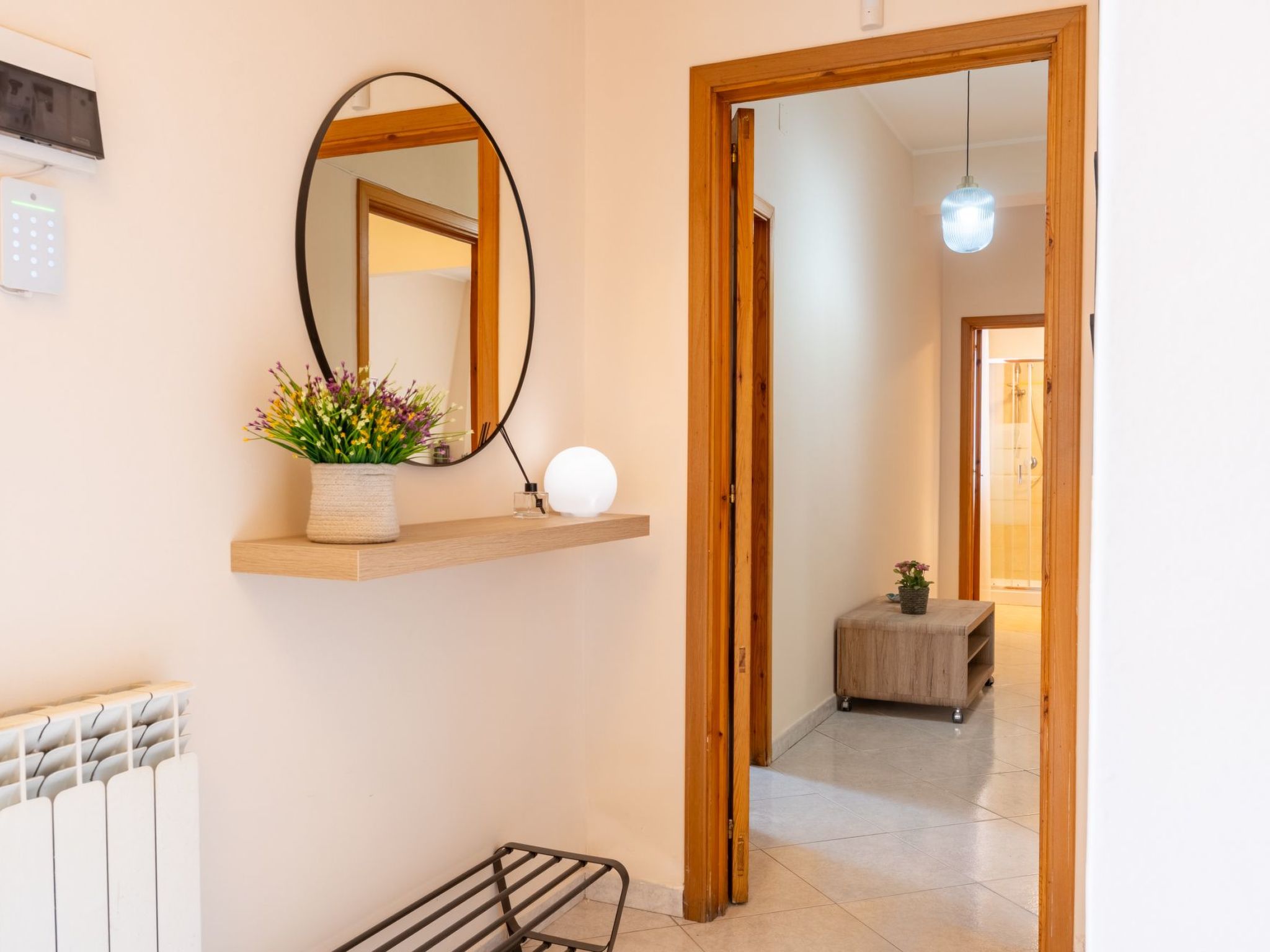 Zafferana's Pool Rückzugsort-Binnen