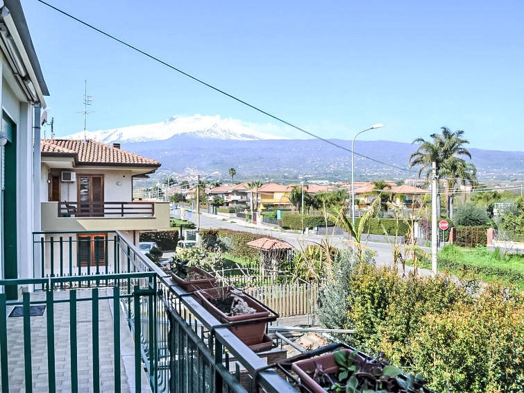 Search and Stay destination Mascali, Sicilia - Italy from AU$ 141. Clara