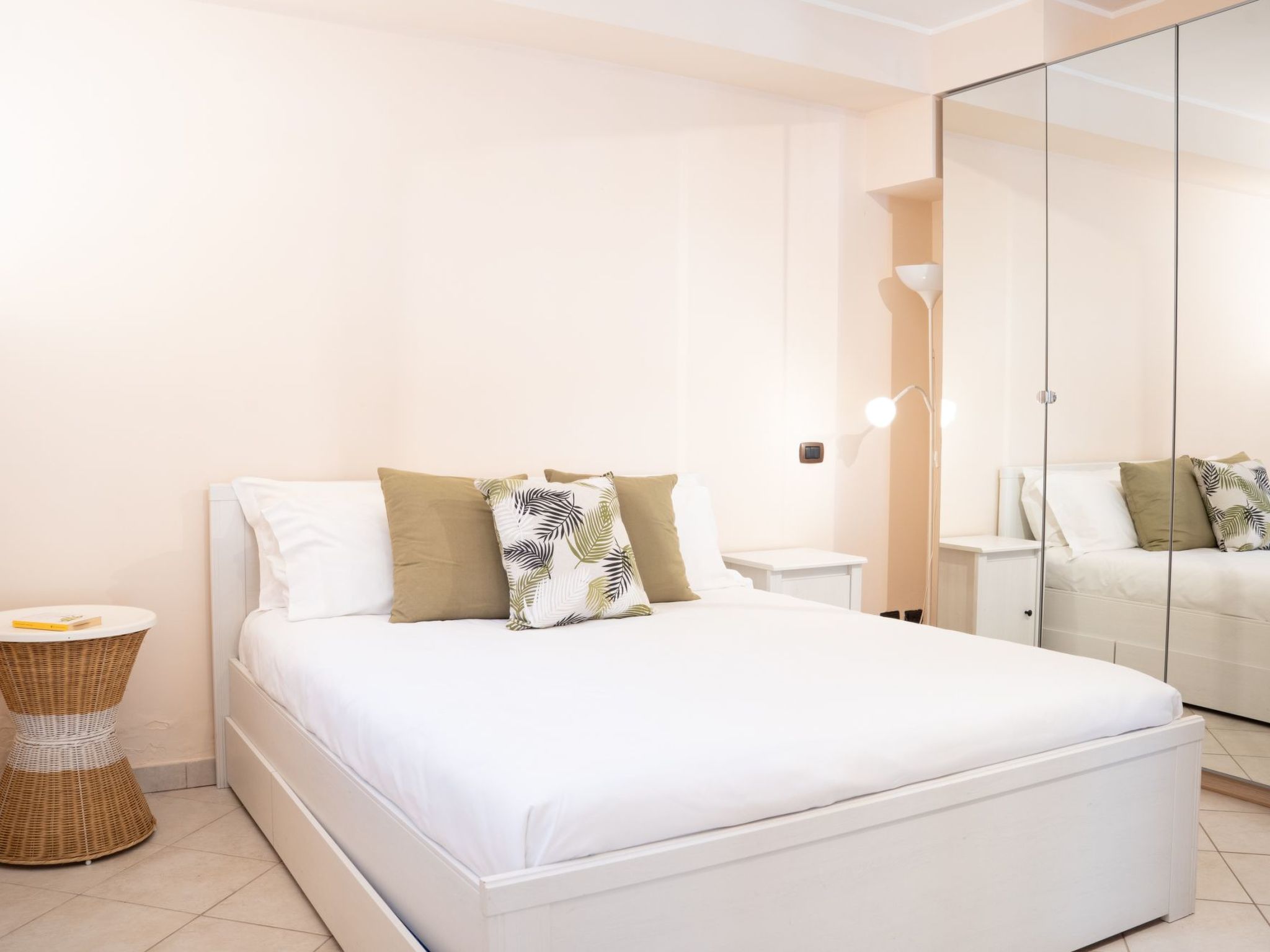 Ätna, Meer und Grün - Freiraum-Inside