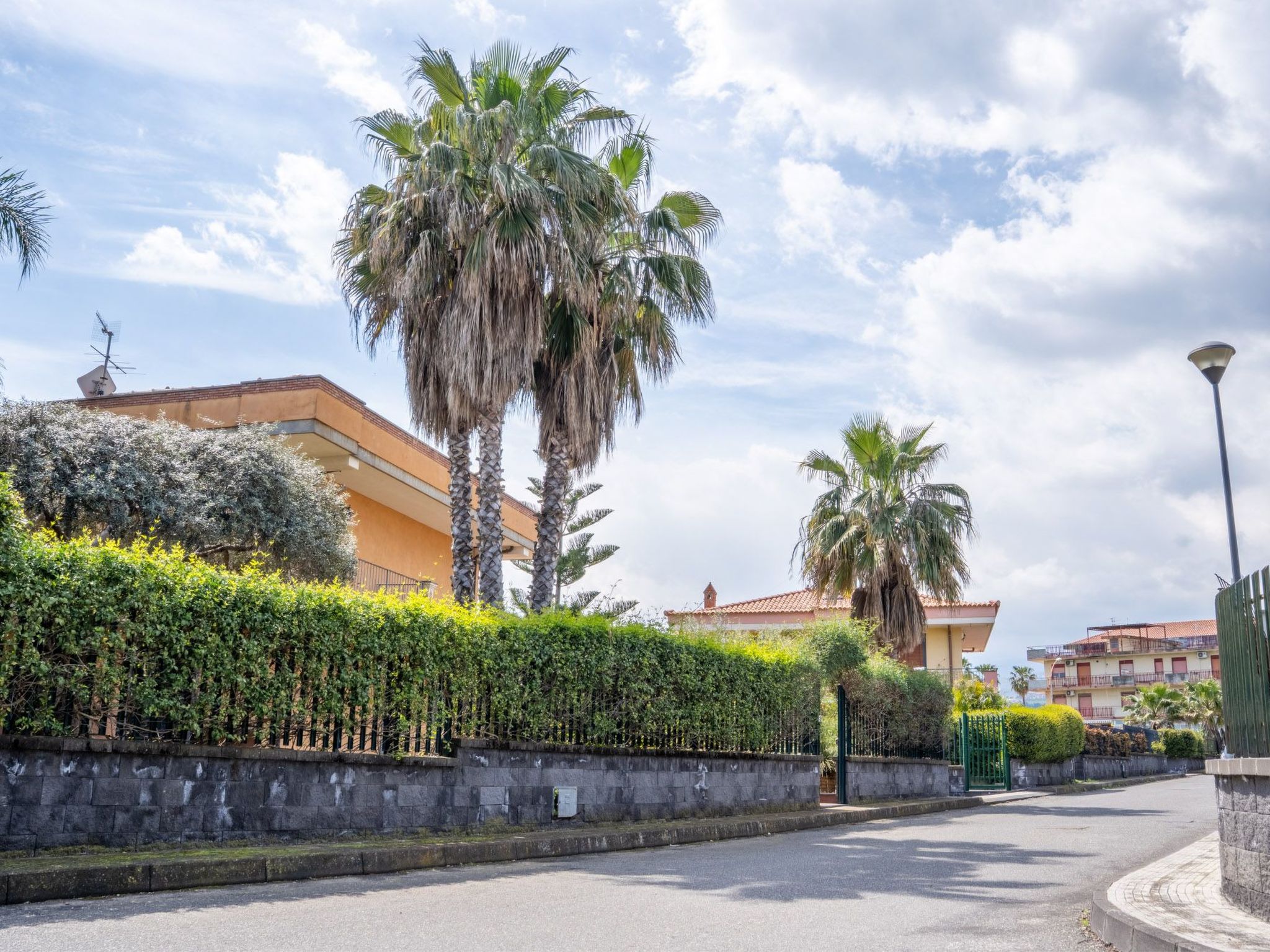 Ätna, Meer und Grün - Freiraum-Inside