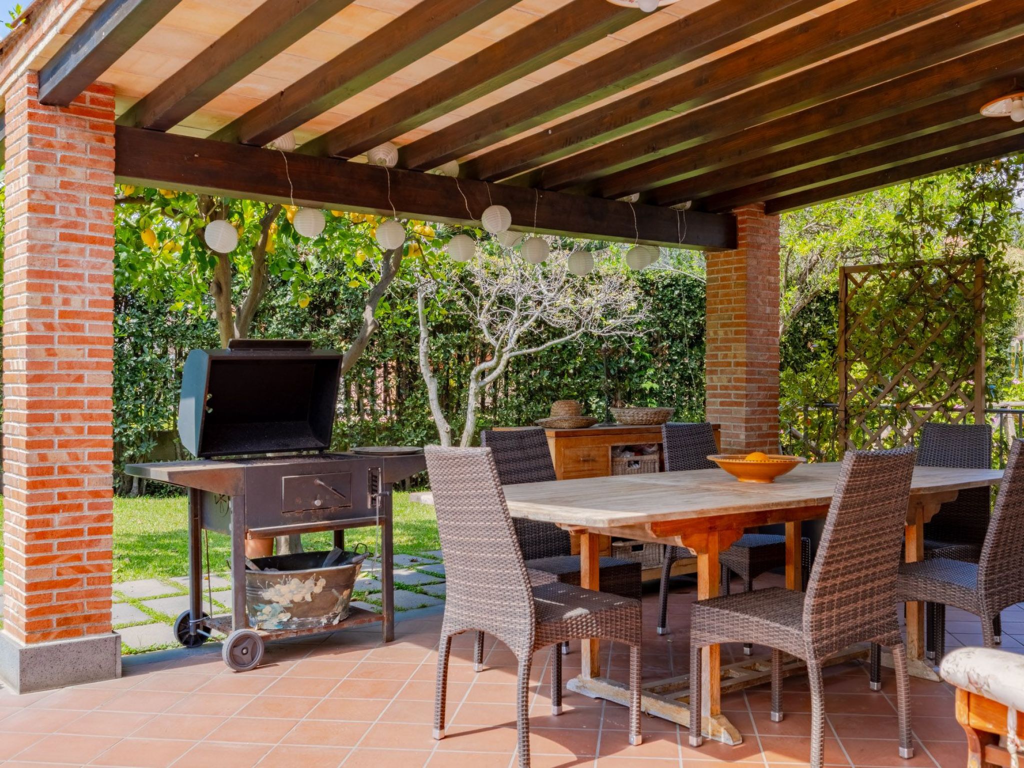 Ätna, Meer und Grün - Freiraum-Inside