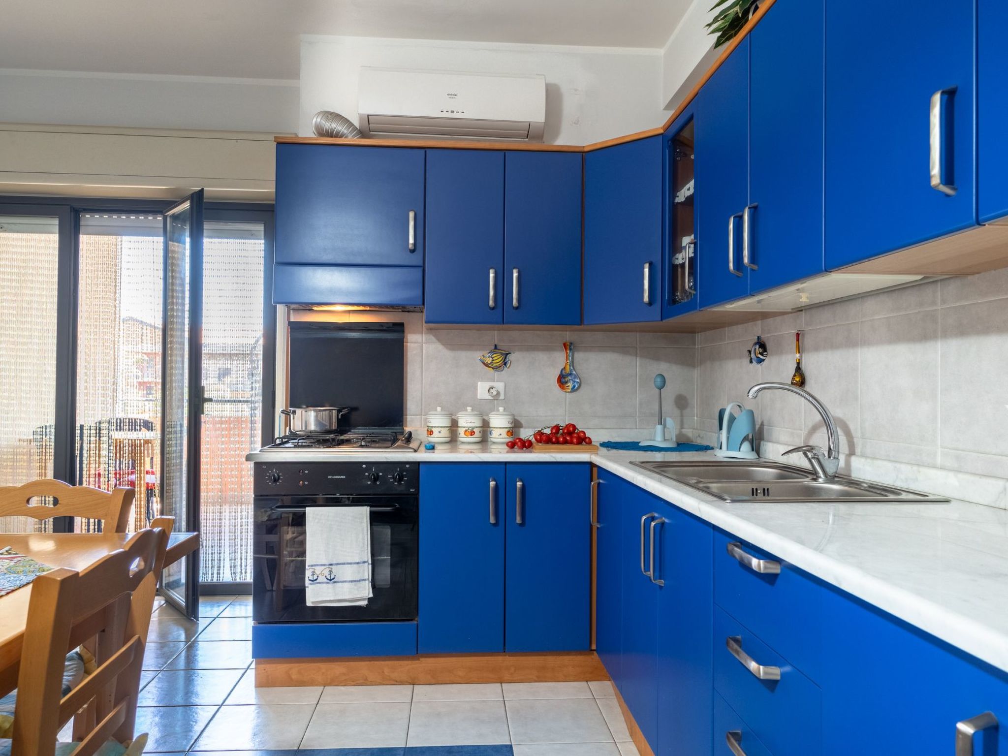 Saras Terrasse-Binnen