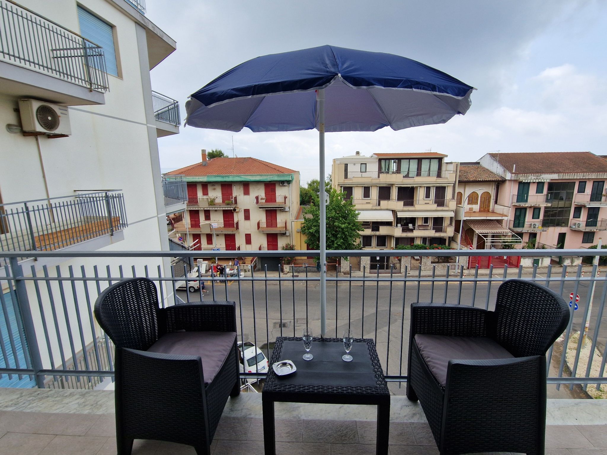 Wohnung 'Suite Mare' in Strandnähe — view 1 of 40