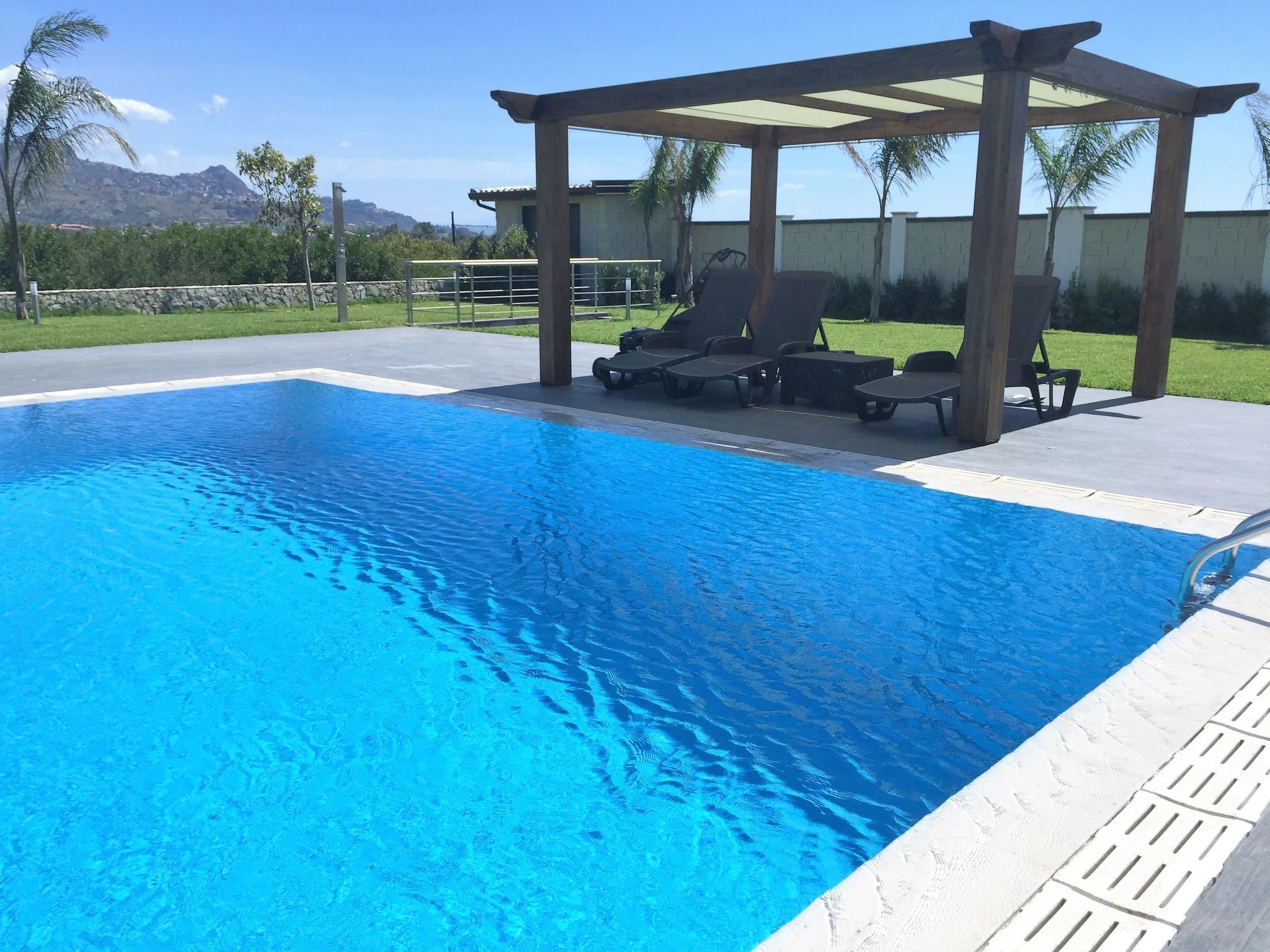 Ferienvilla 'Villa Fenice' mit privatem Pool-Binnen