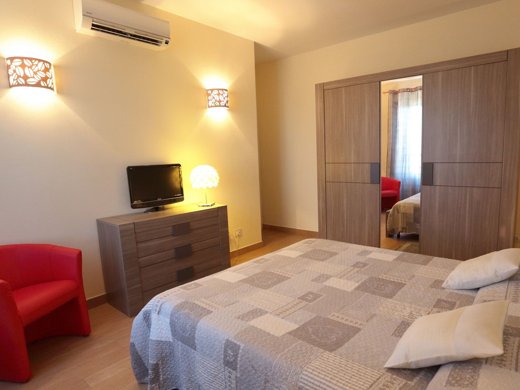 Ferienvilla 'Villa Fenice' mit privatem Pool-Binnen