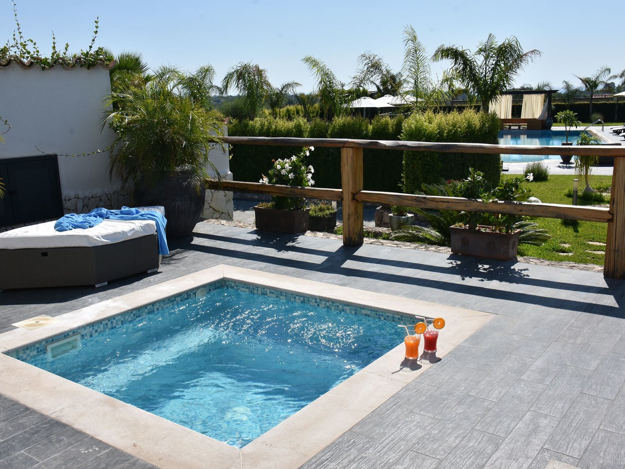 Ferienvilla 'Villa Fenice' mit privatem Pool-Binnen