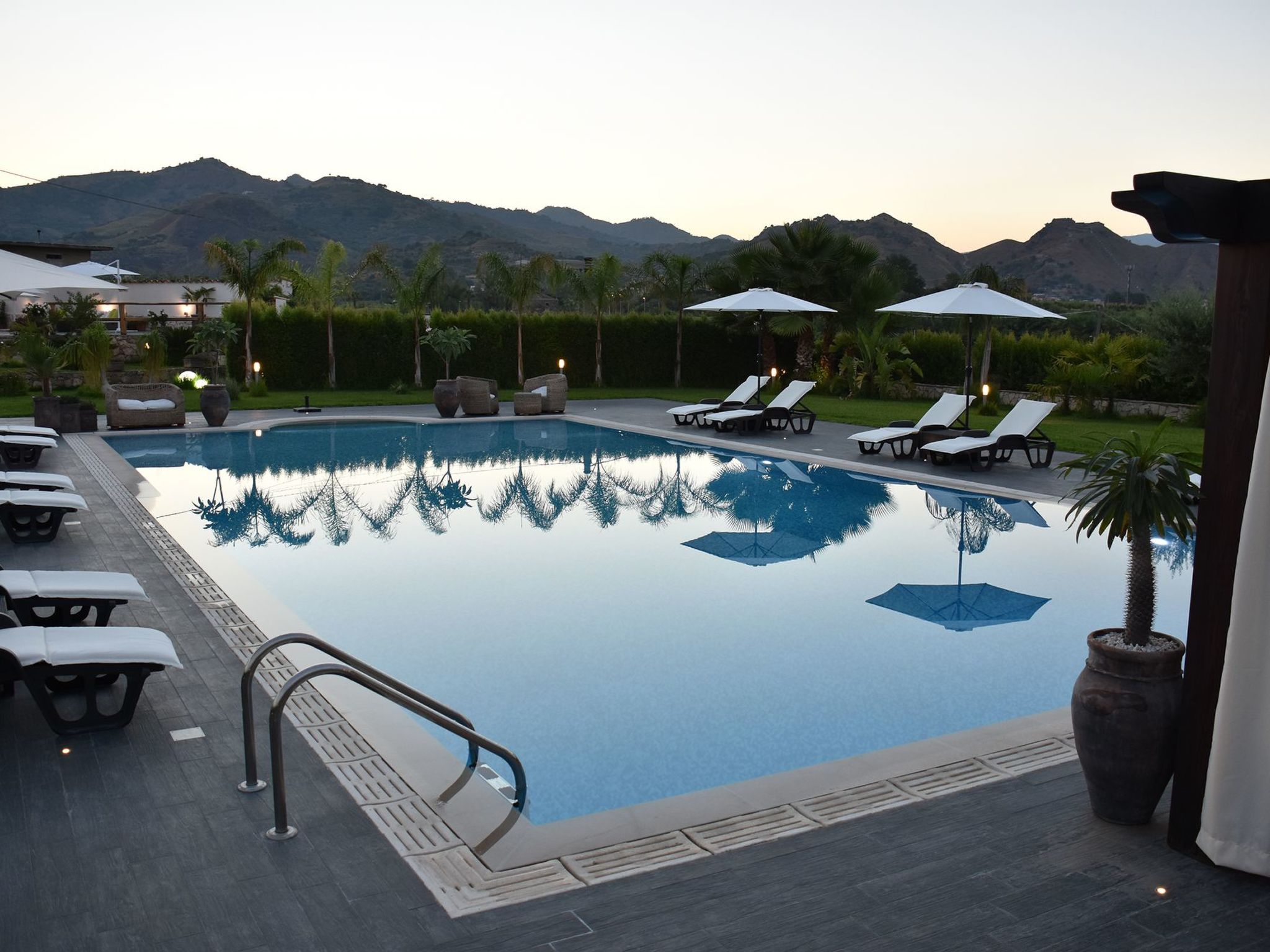 Ferienvilla 'Villa Fenice' mit privatem Pool-Binnen