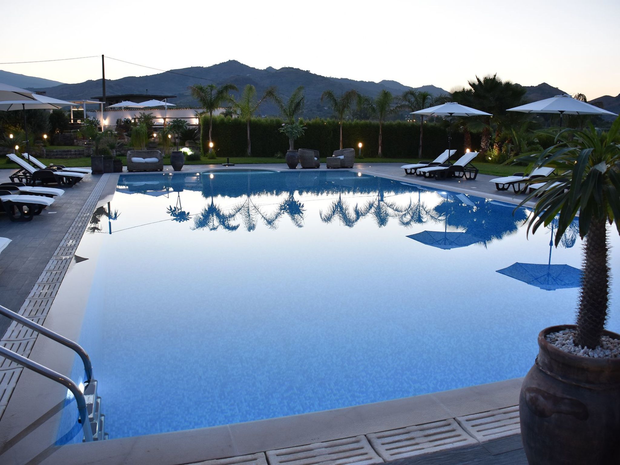 Ferienvilla 'Villa Fenice' mit privatem Pool-Binnen