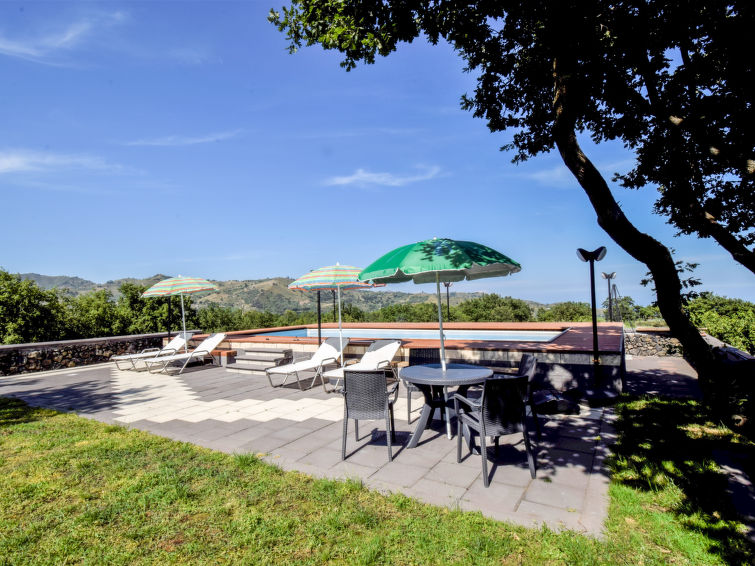 Search and Stay destination Città metropolitana di Catania, Sicilia - Italy from AU$ 188. Serena