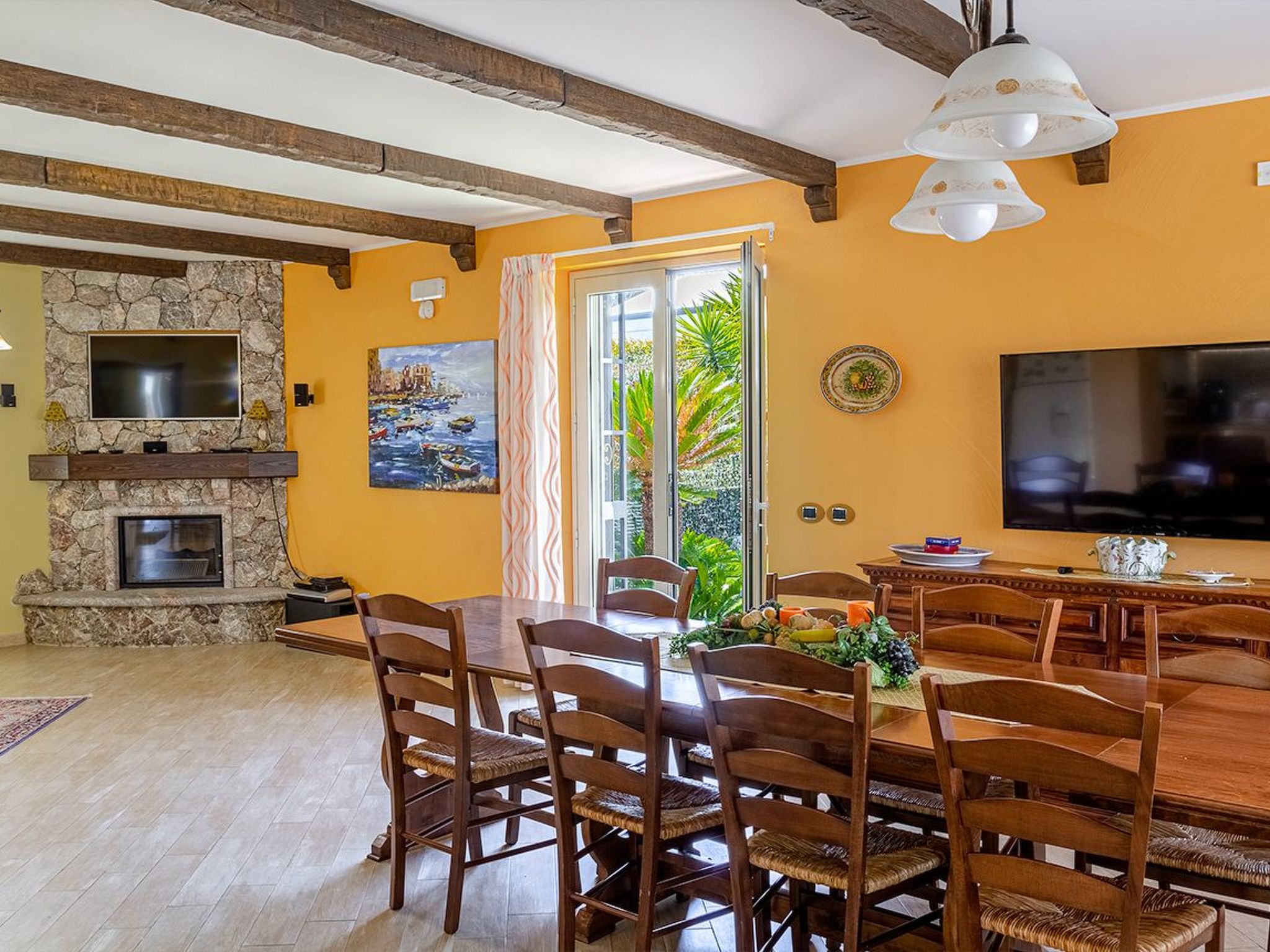 Ferienvilla 'Villa Aura' mit Pool-Binnen