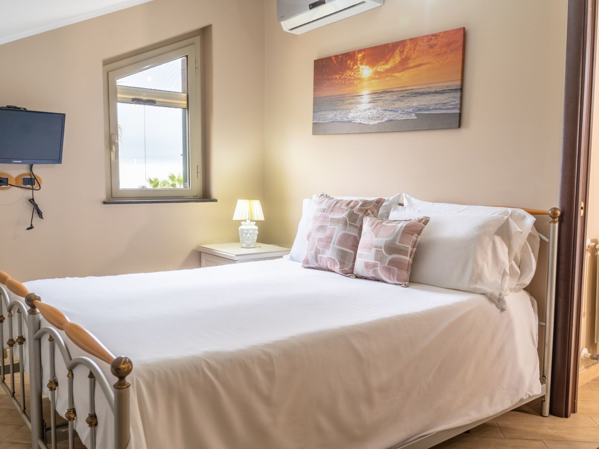 Ferienvilla 'Villa Aura' mit Pool-Binnen