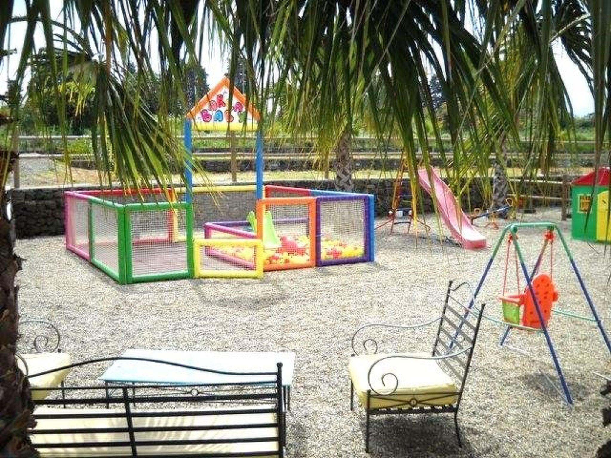 Wohnanlage Oase von Fiumefreddo-Buiten