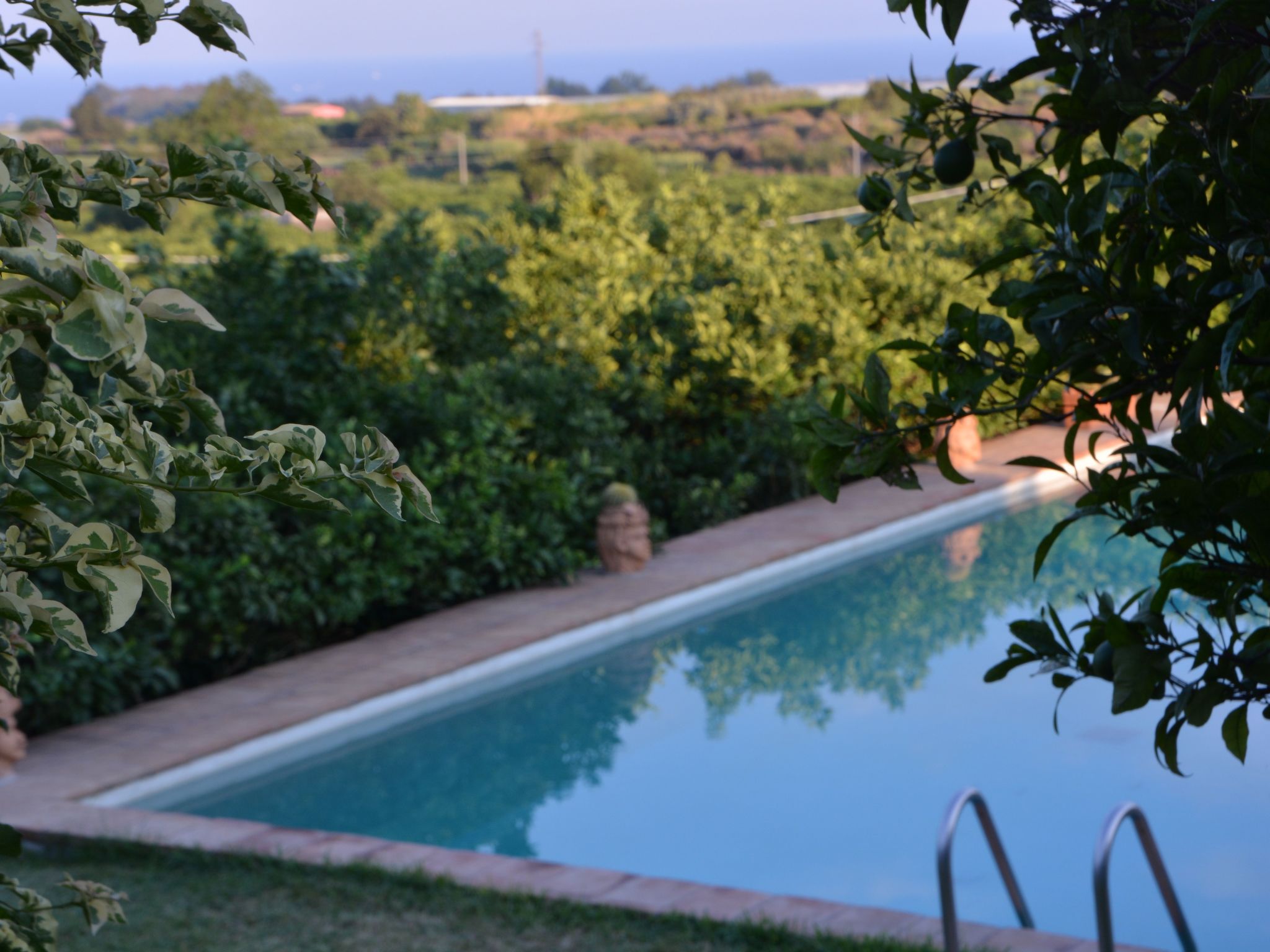 "Mandarin" mit Wasserblick-Buiten