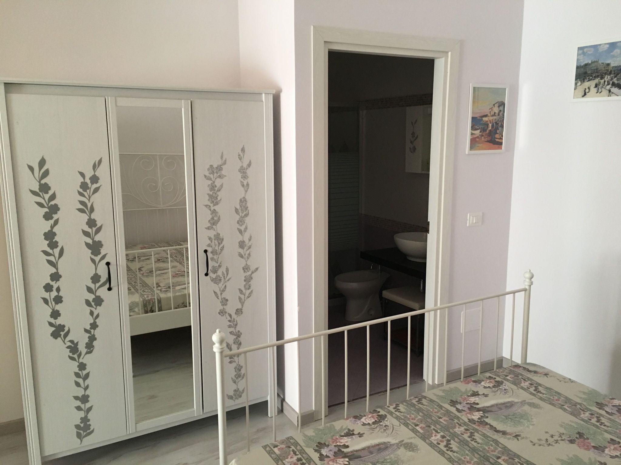 'The Sunflower House-Binnen