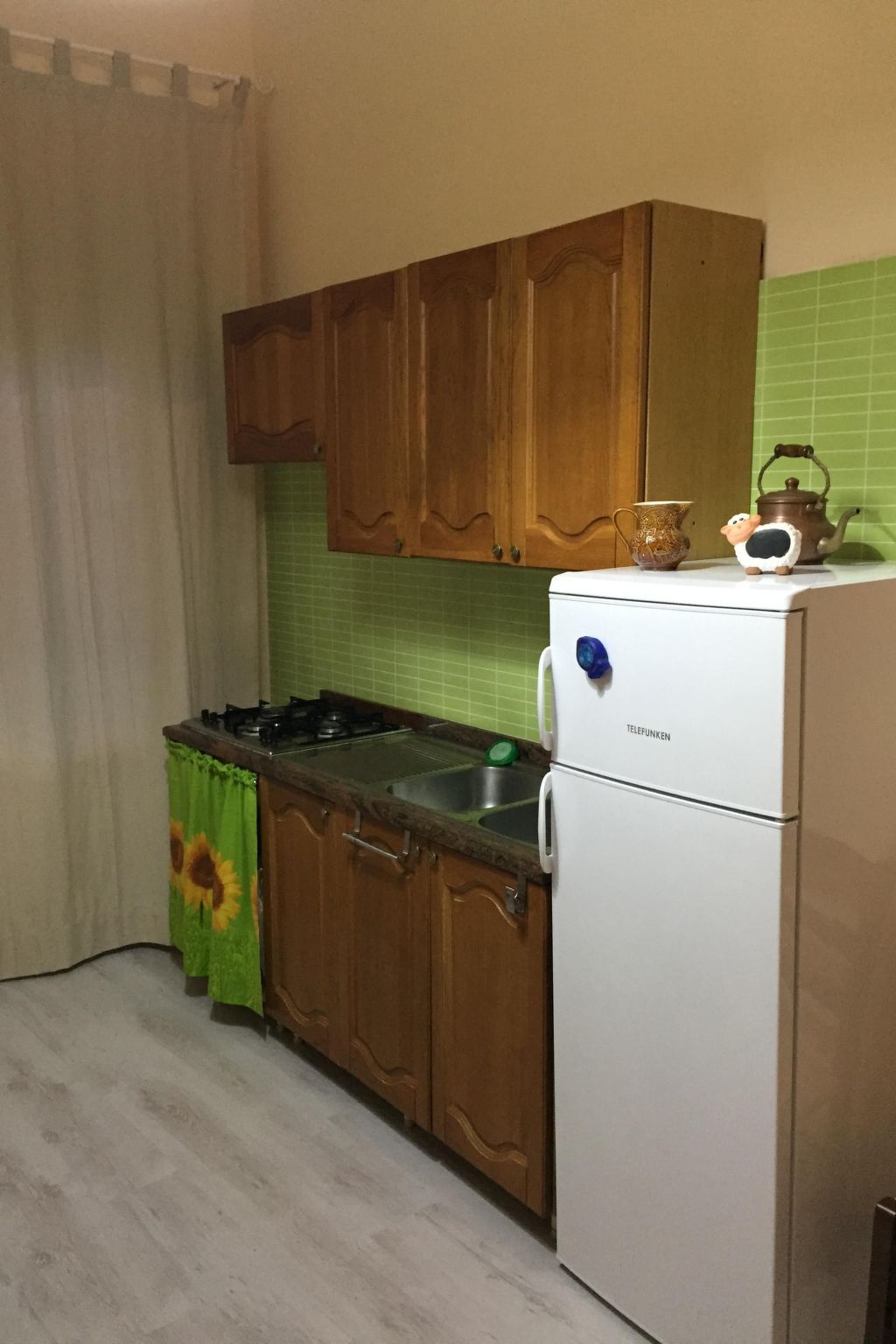 'The Sunflower House-Binnen