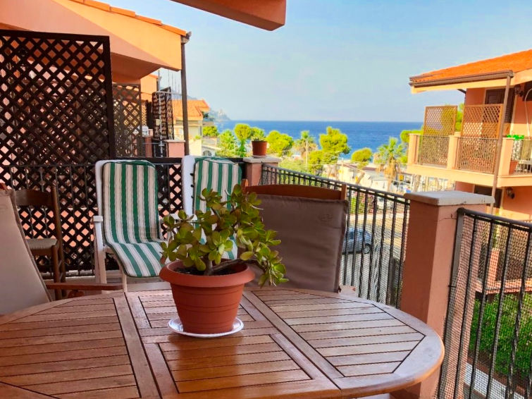 Apartman Poseidone Sol Levante