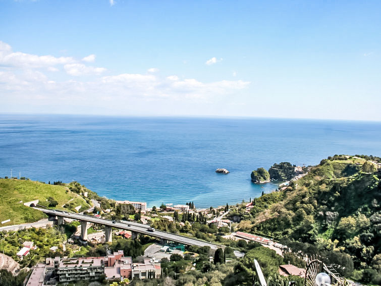 Search and Stay destination Taormina, Sicilia - Italy from AU$ 159. Ikebana