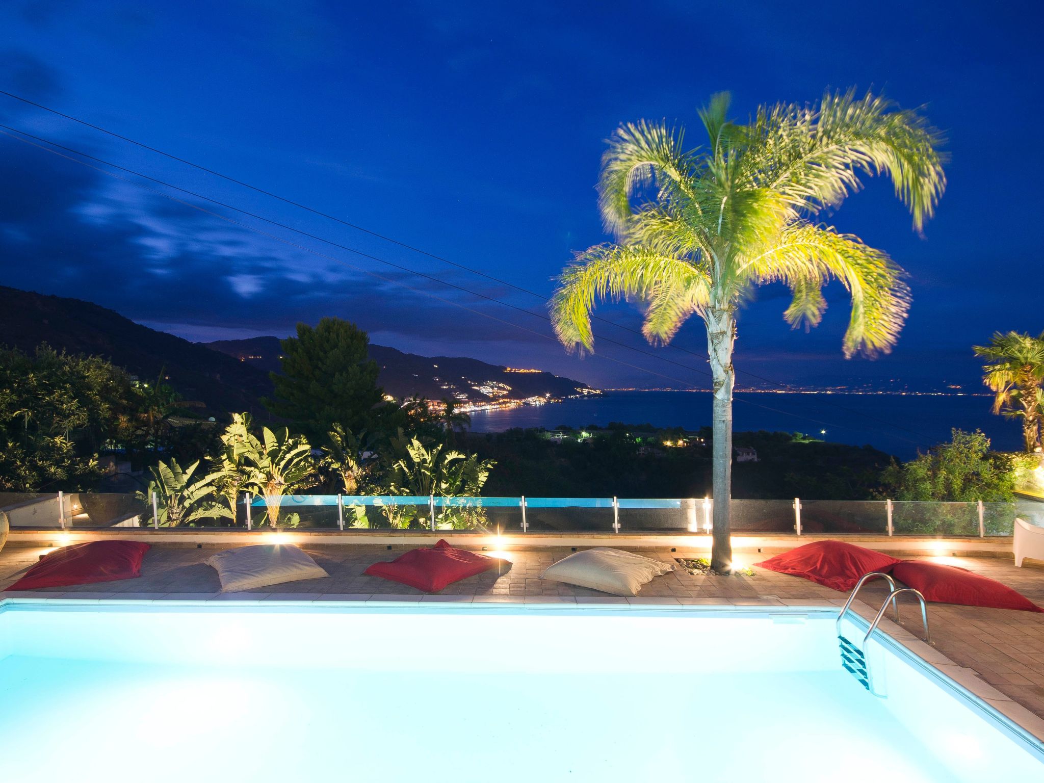 Ferienvilla mit Whirlpool-Binnen