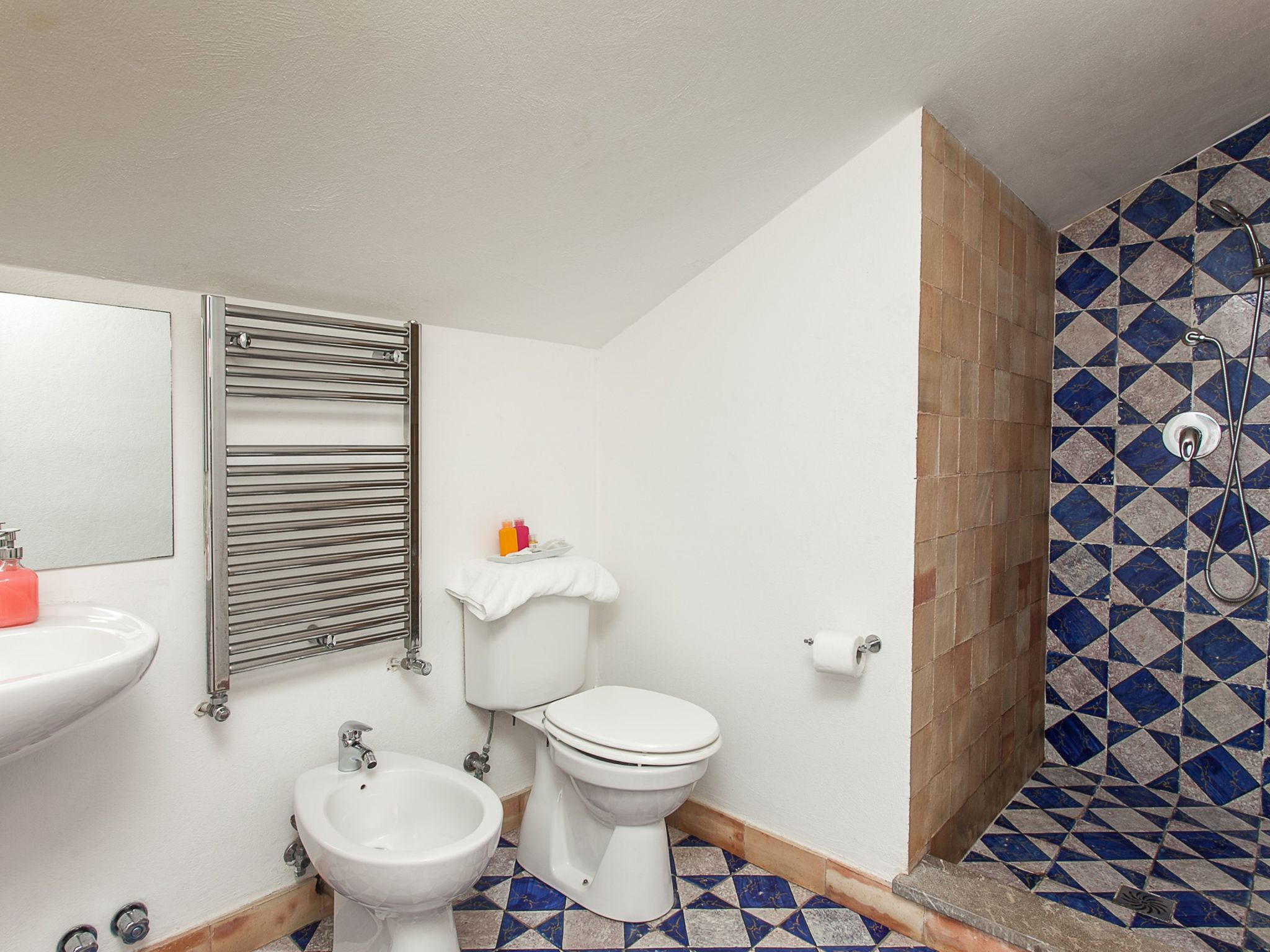 Ferienvilla mit Whirlpool-Image-tags.info