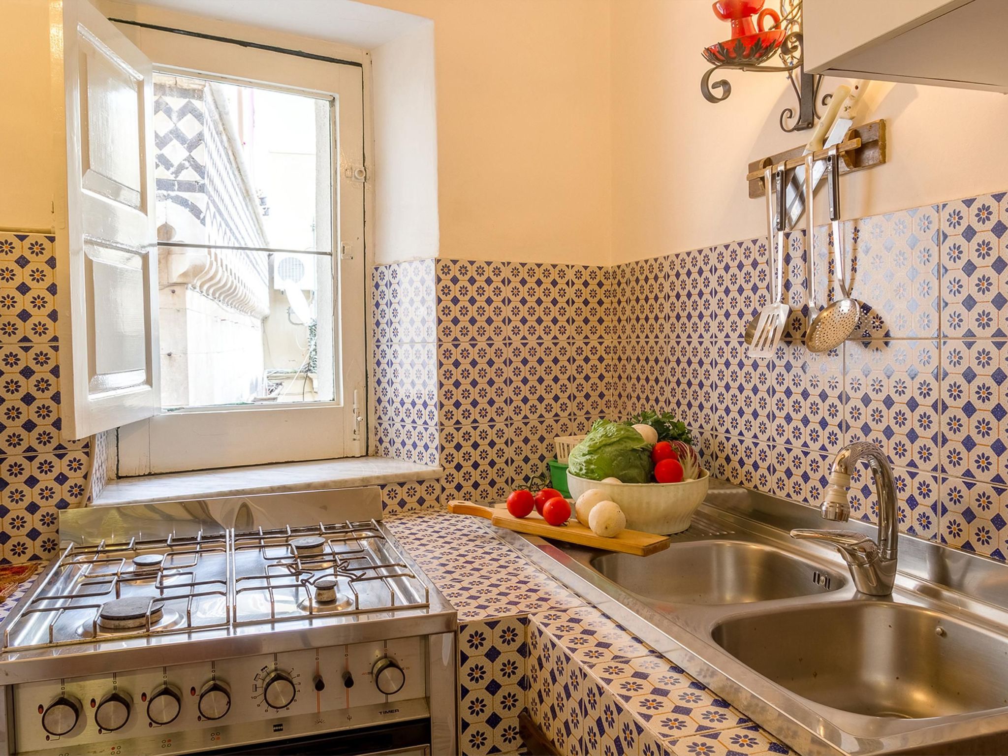 'Marinella Taormina-Drinnen