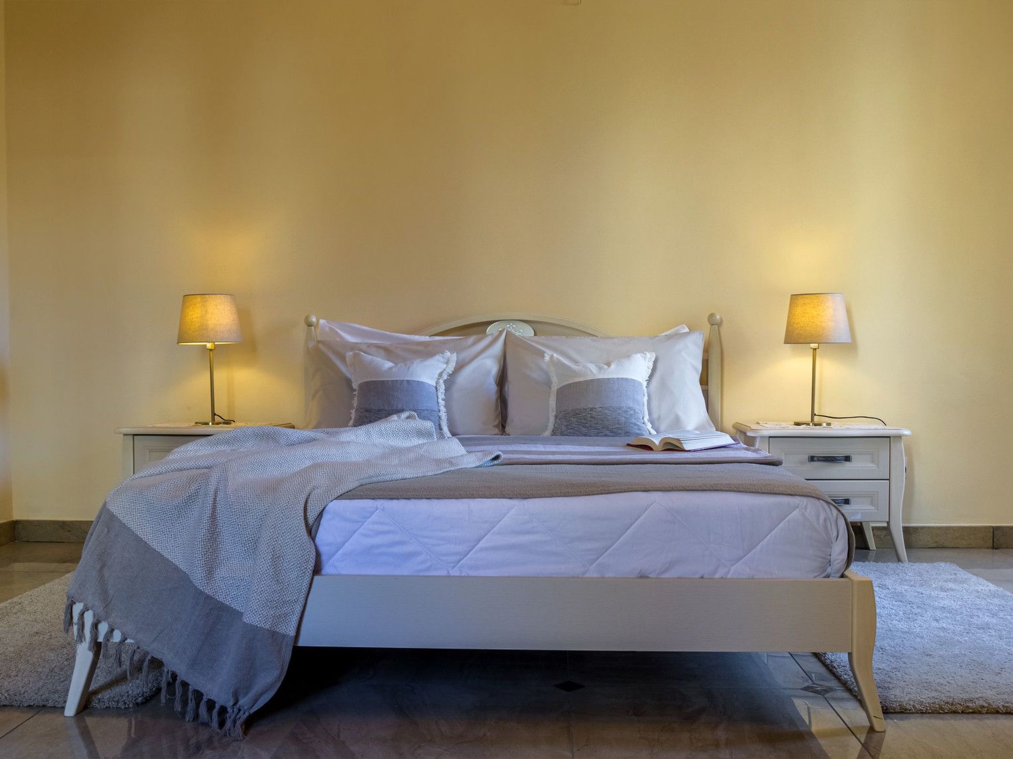 Das Haus des Großvaters in Taormina-Drinnen