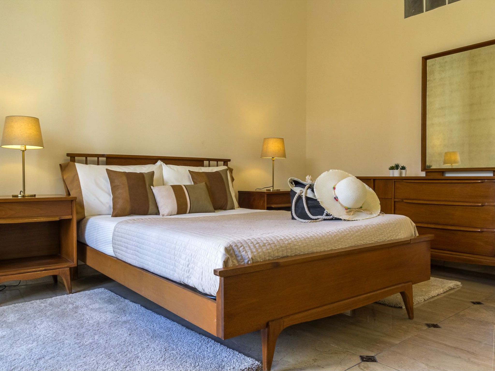 Das Haus des Großvaters in Taormina-Drinnen