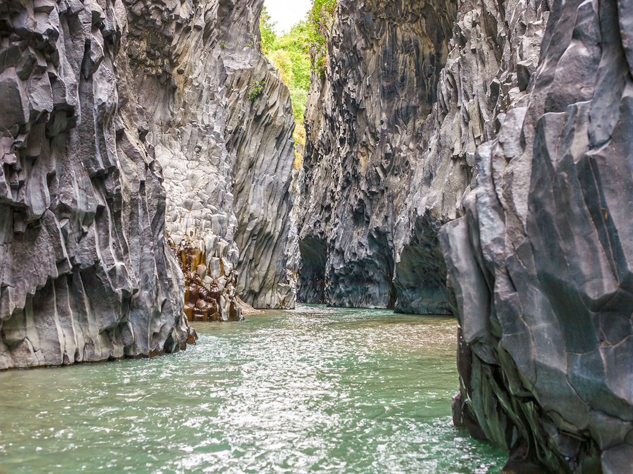 Das Haus des Großvaters in Taormina-Drinnen