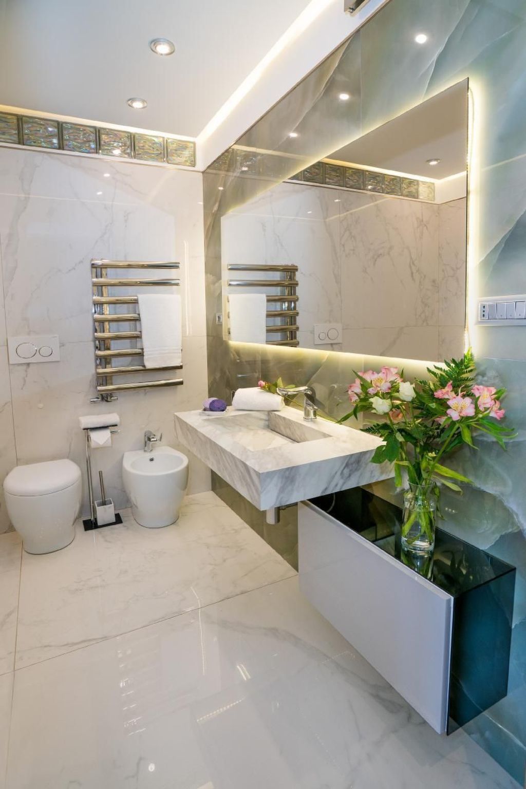 Beachfront Apartment-Inside