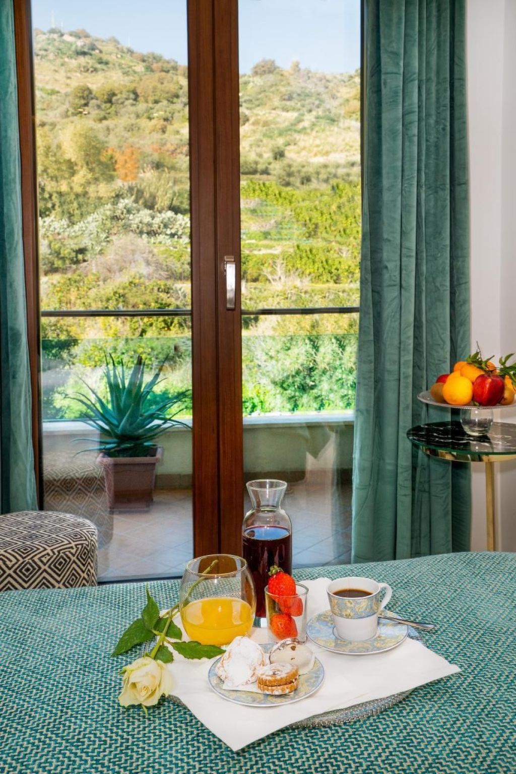 Beachfront Apartment-Inside