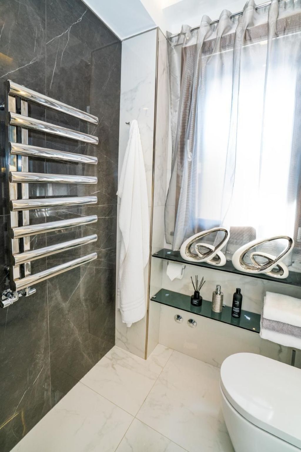 Beachfront Apartment-Inside