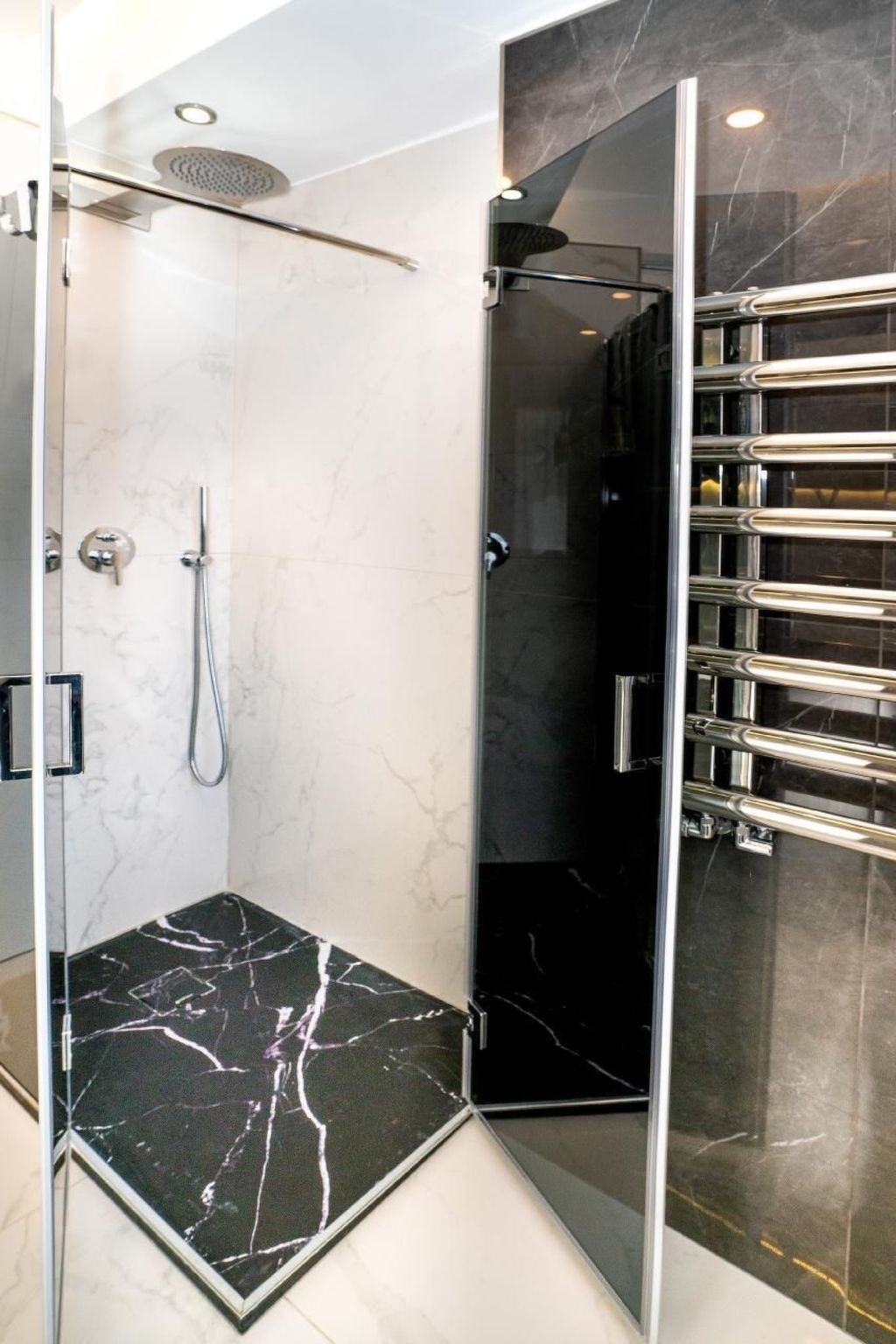 Beachfront Apartment-Inside