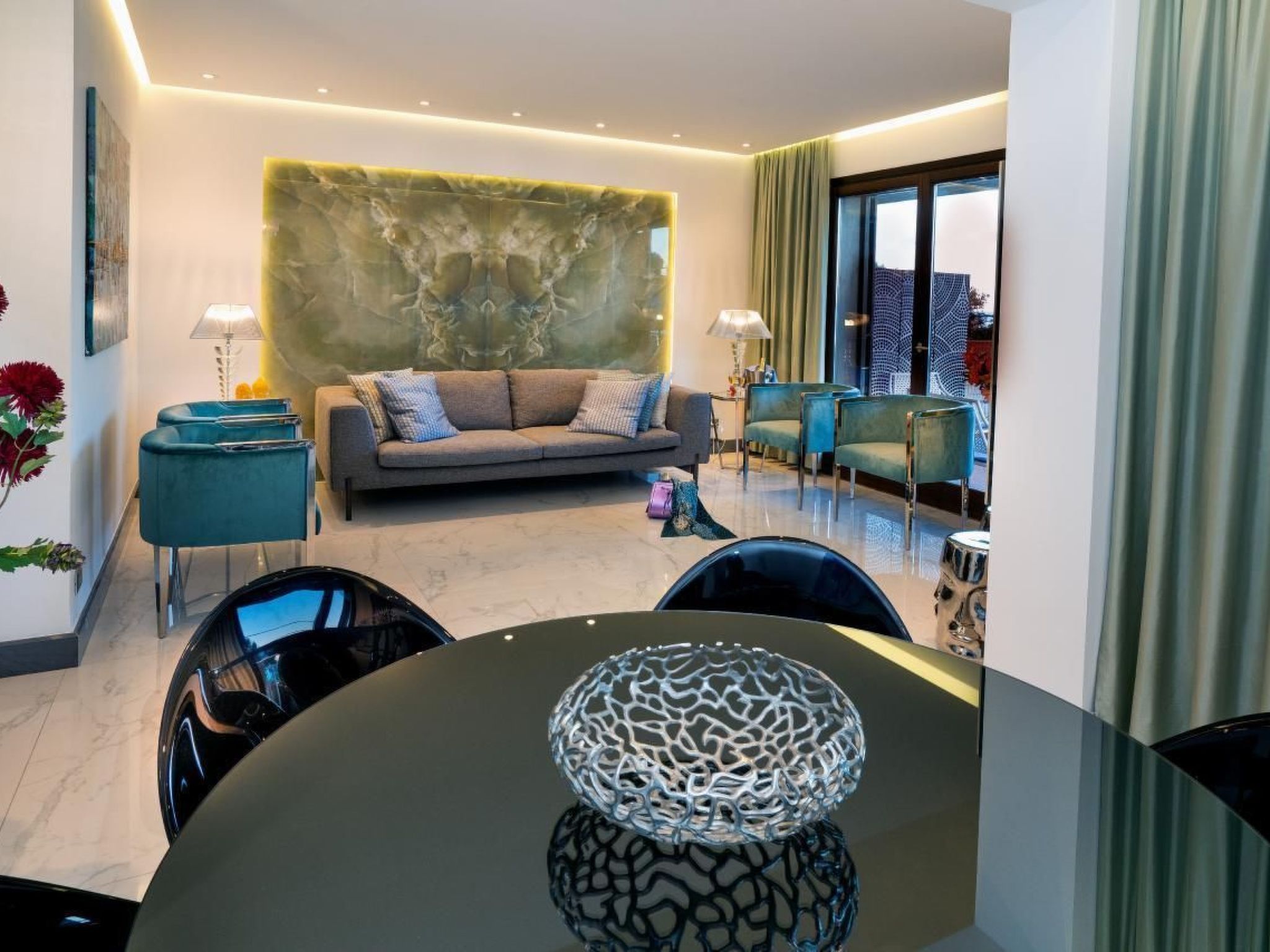 Beachfront Apartment-Inside