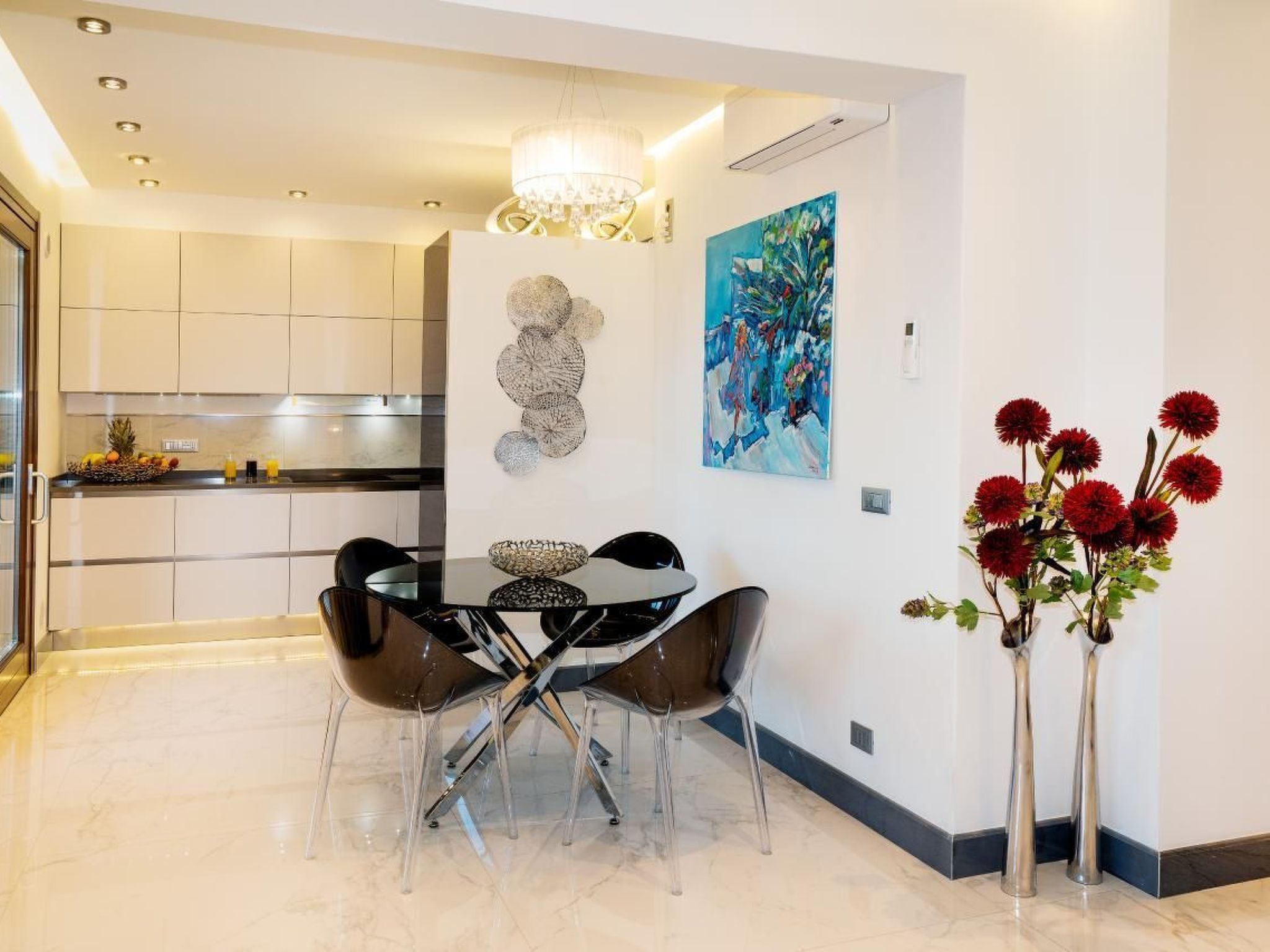 Beachfront Apartment-Inside