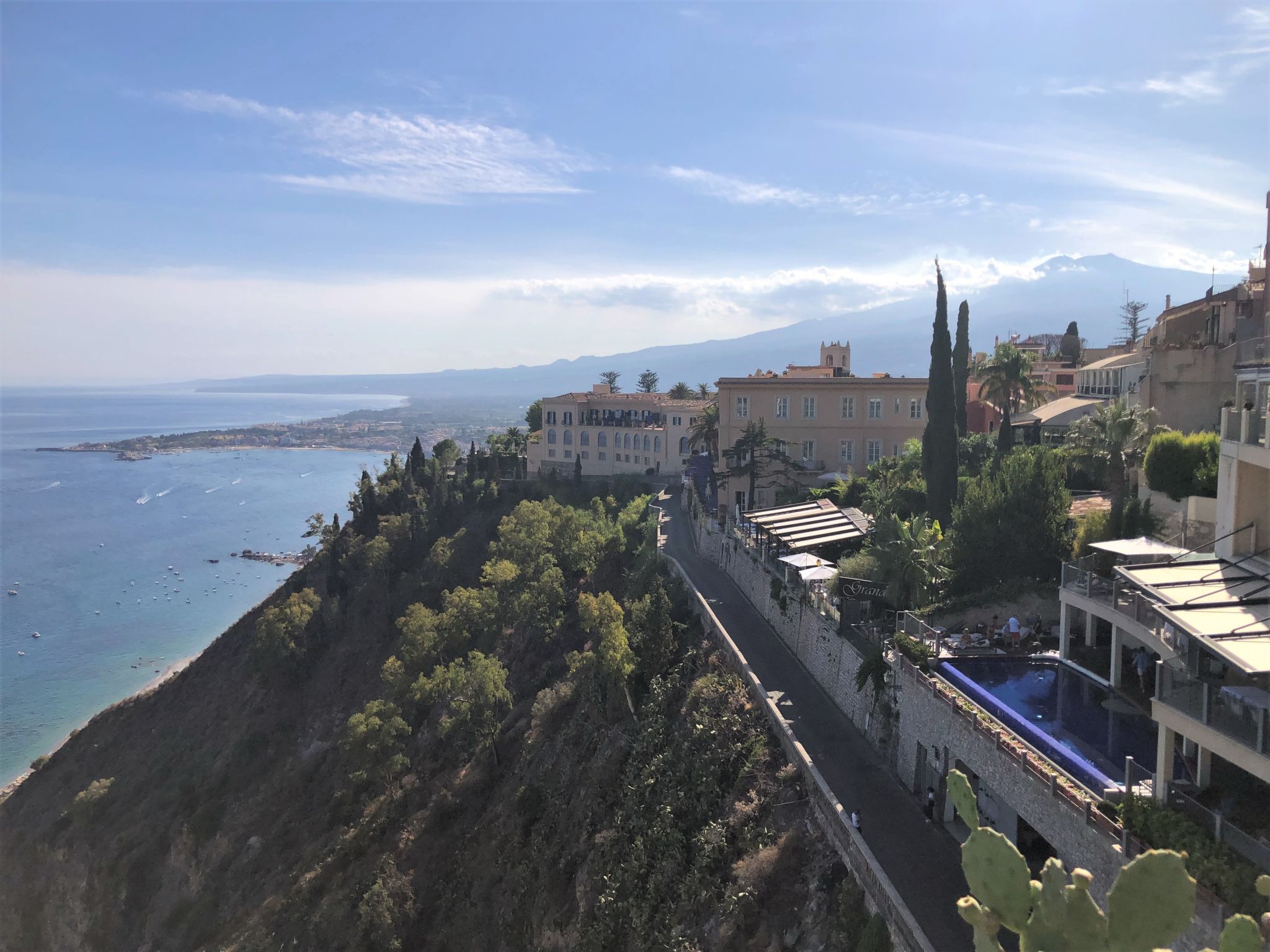 Photo of Wohnung mit Meerblick, Balkon und Pool